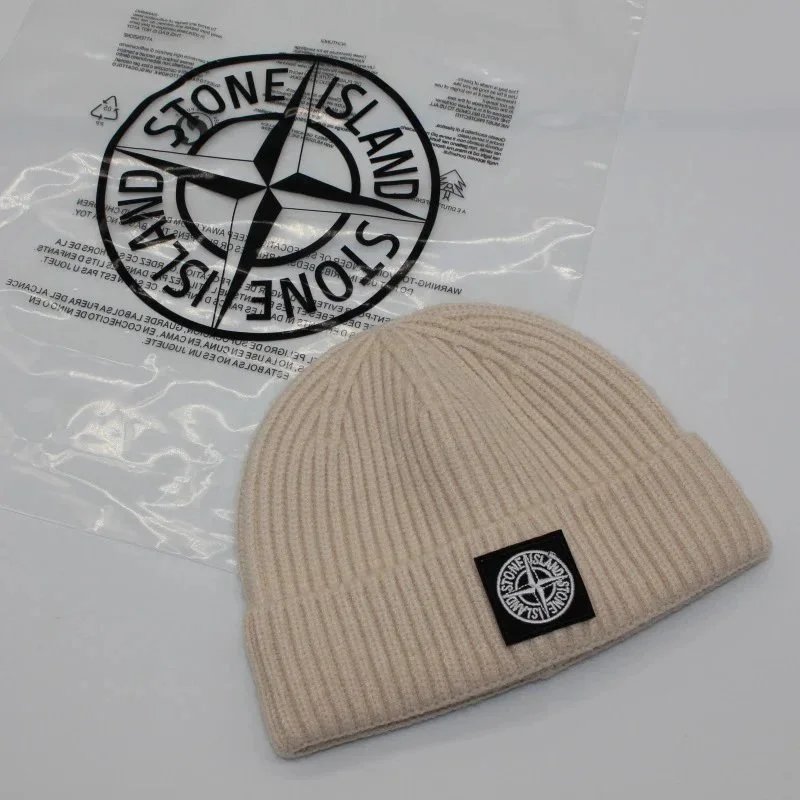 Stone Island Stone Island Beanie in Cream White Beige