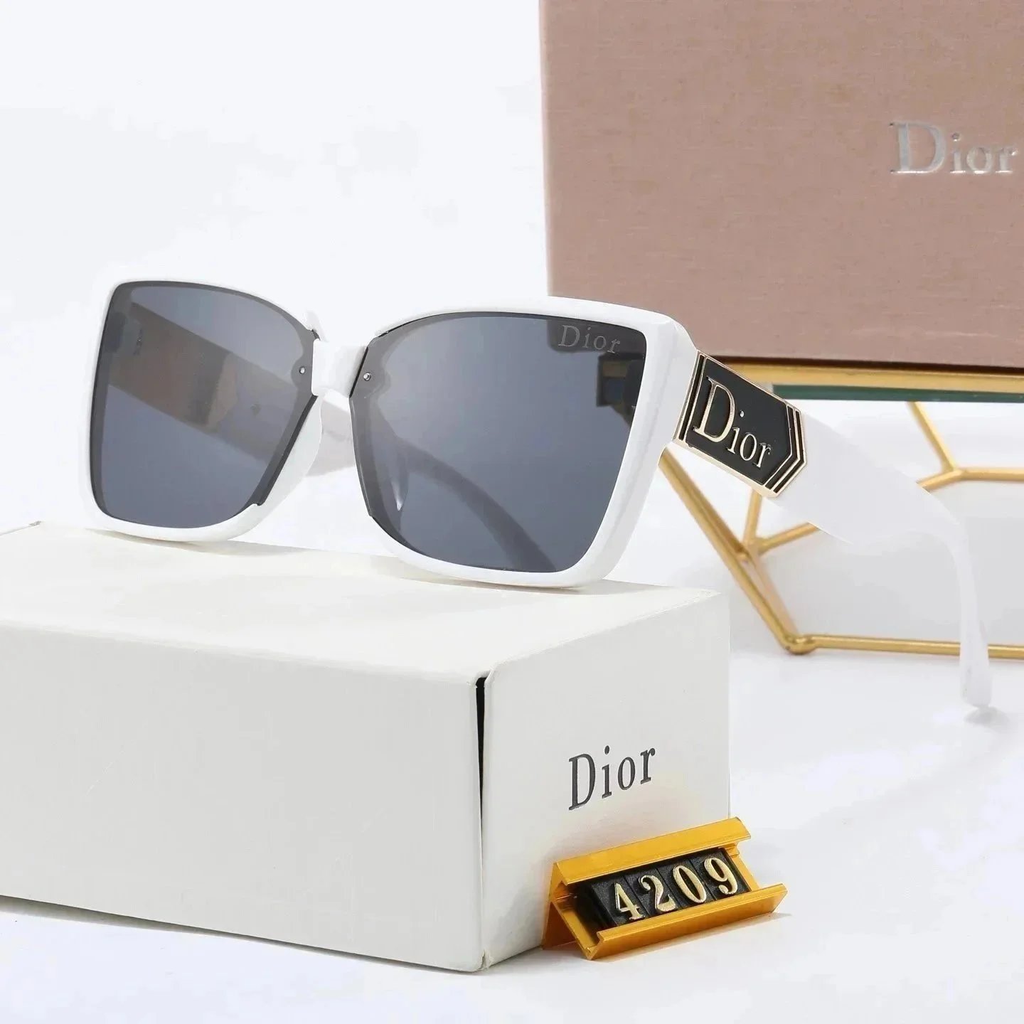 Louis Vuitton Sunglasses — 21