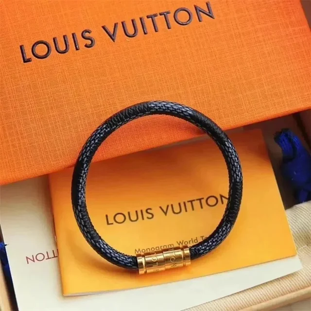 Louis Vuitton Jewelry Cord and crystal bangle bracelet styles product detail image 4