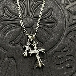 thumbnail for Diamond-sized double cross sweater chain with a sense of luxury