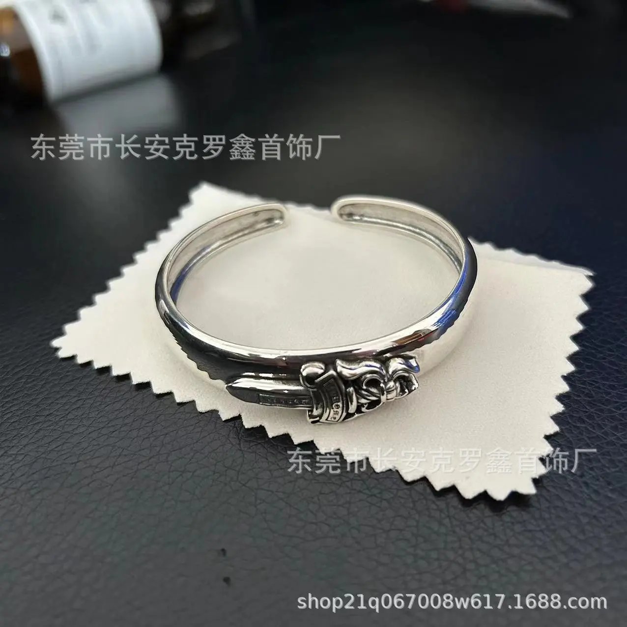 宝剑光身手镯