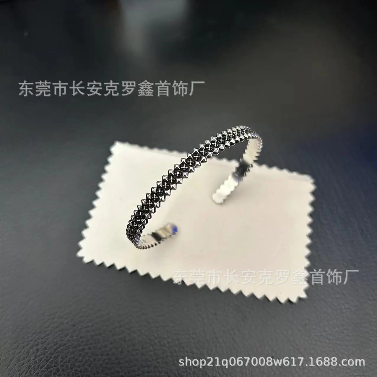 复古手镯