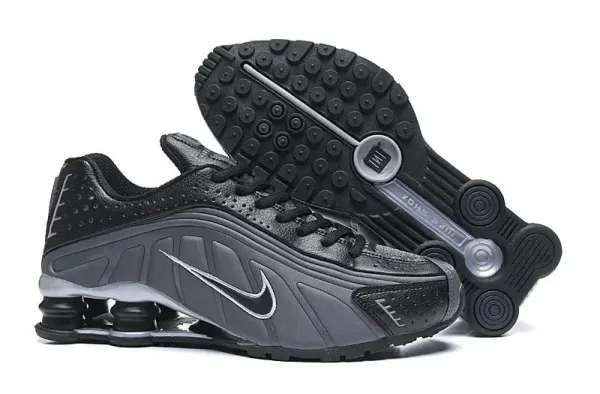Nike Shox R4 Black/Anthracite Sneakers - 1