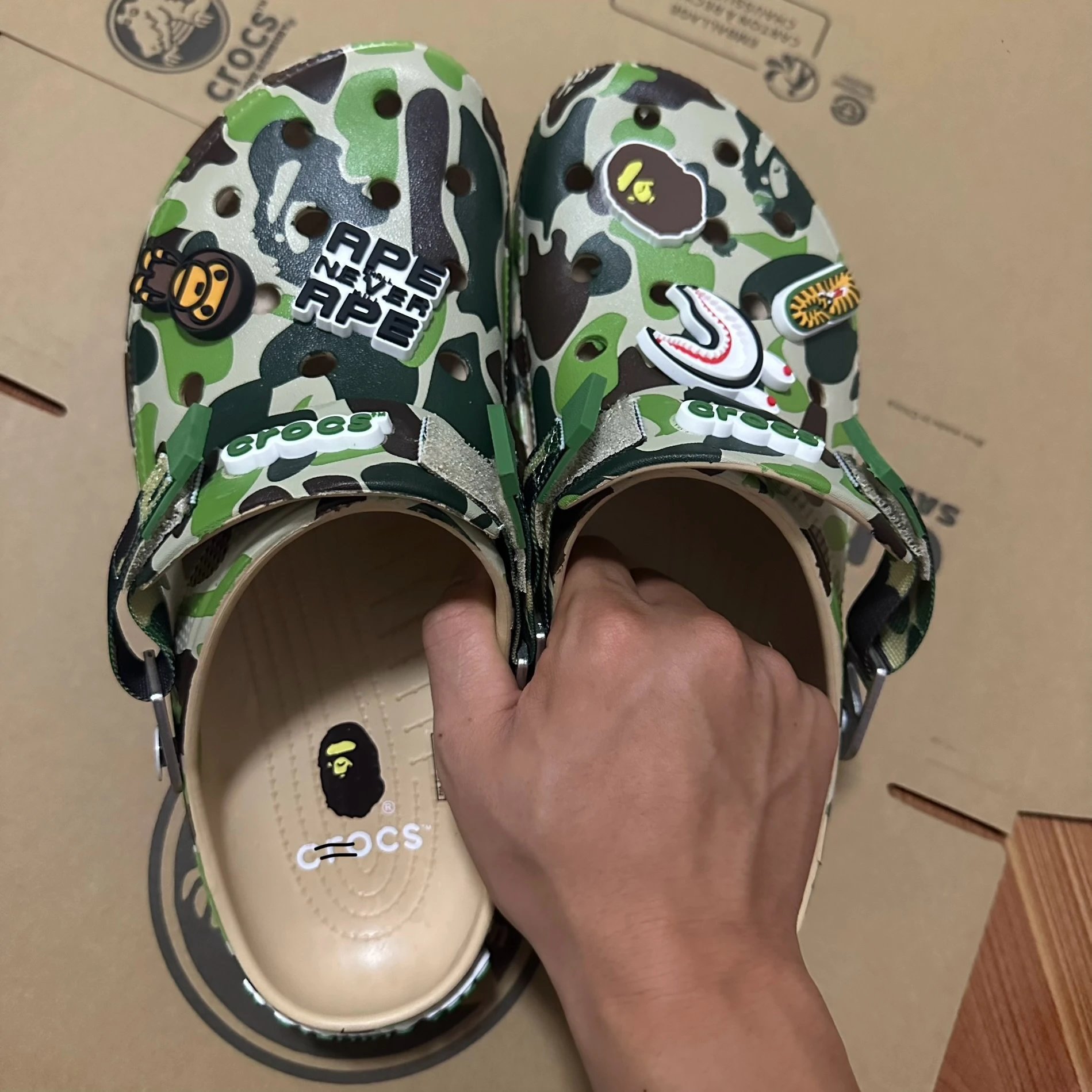 Camouflage Couple Beach Sandals photo 4