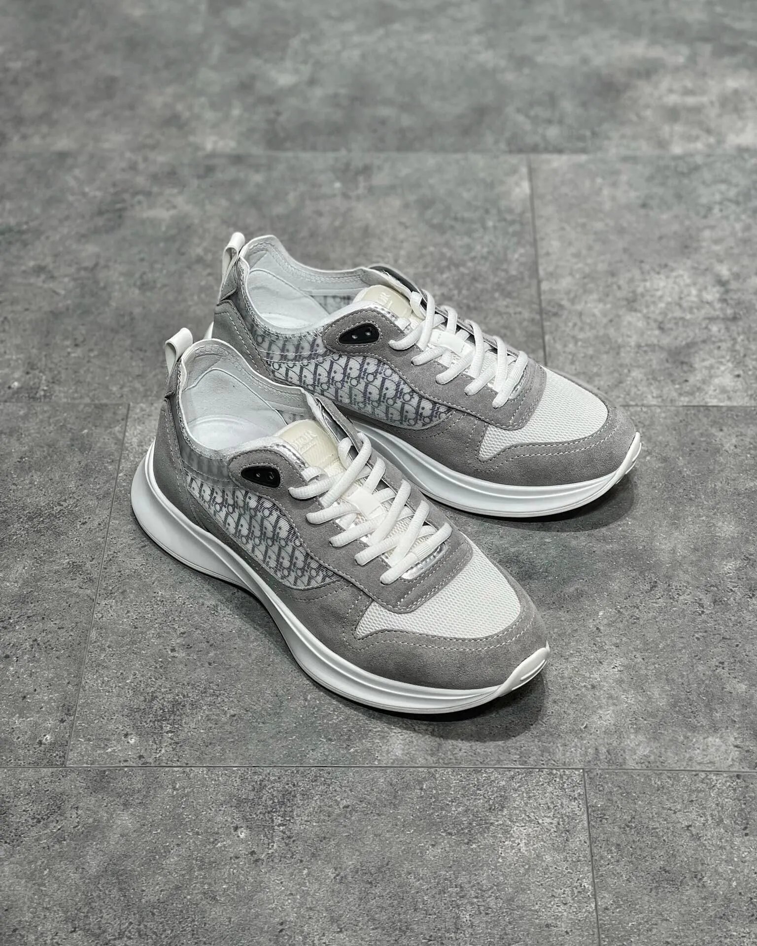 Dior B23 Oblique Sneakers Black White Gray Chunky Sneakers - 18