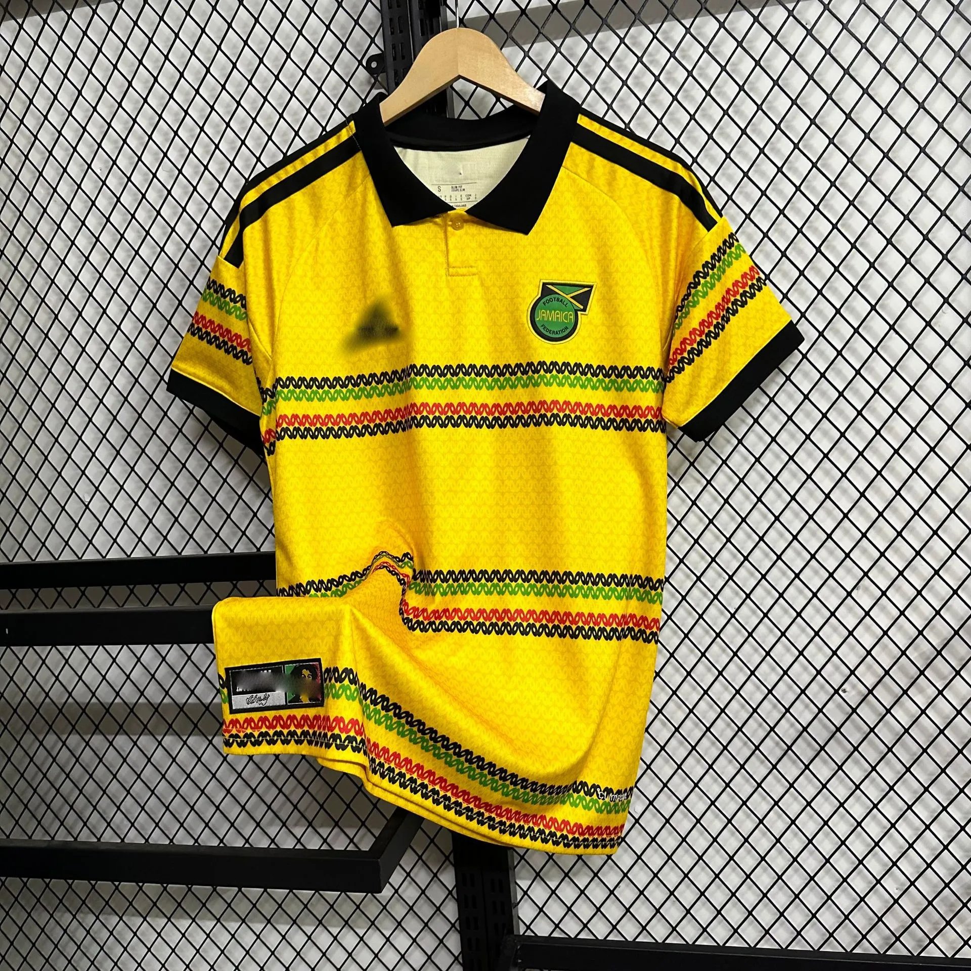 26-27 Jamaica Home