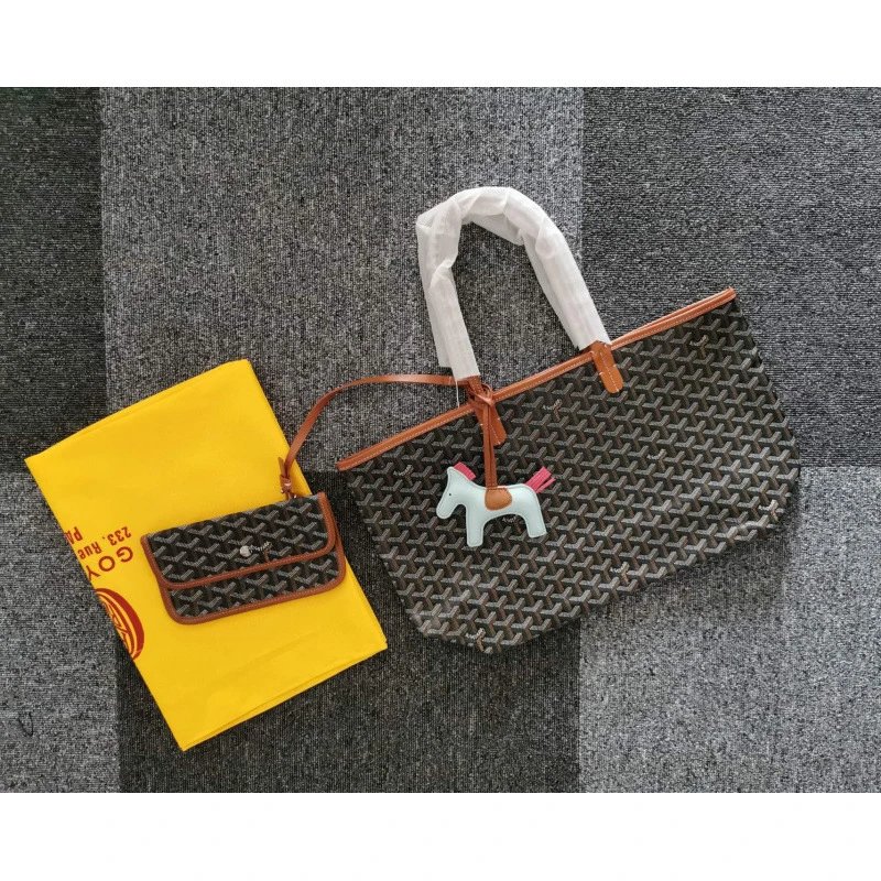 Goyard Handbags Goyardine patterned tote bag — black brown large