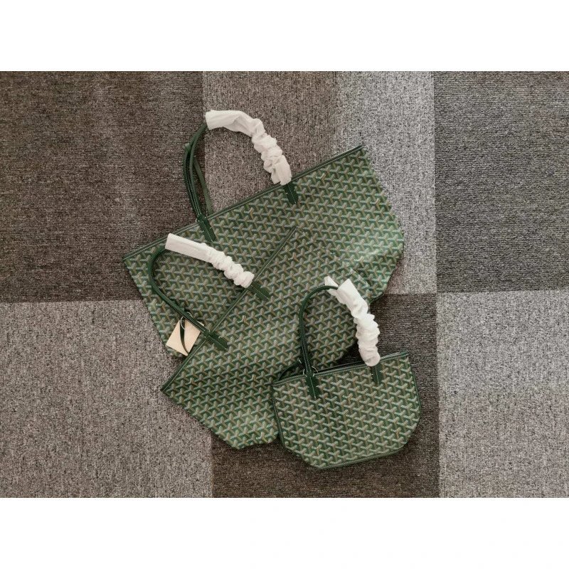 Goyard Handbags Goyardine patterned tote bag — Green, large size