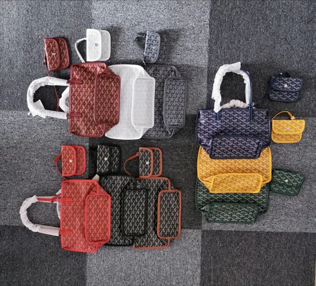 Goyard Handbags Goyardine patterned tote bag product detail image 9