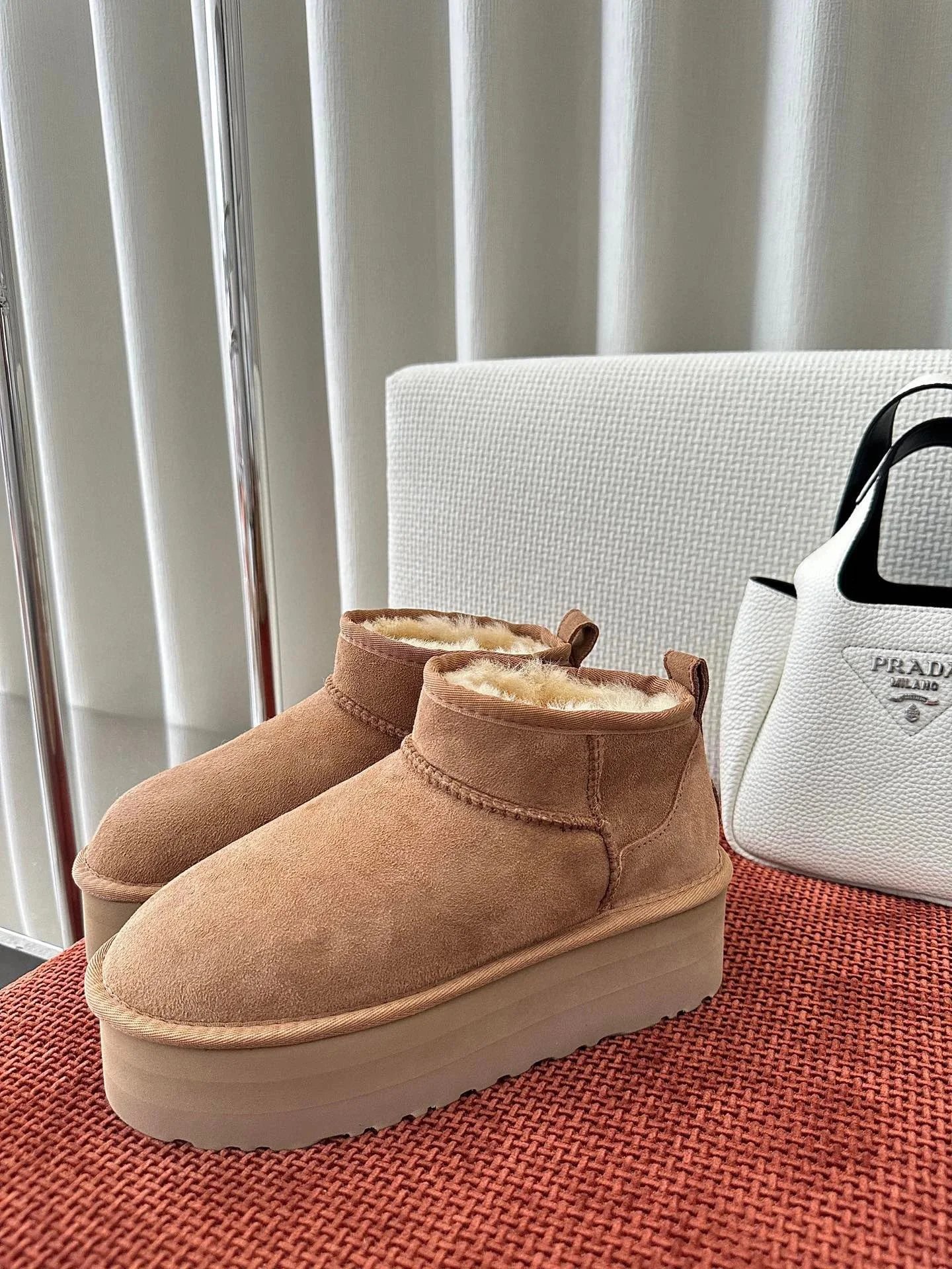 UGG Boots Short fur-lined platform image 2