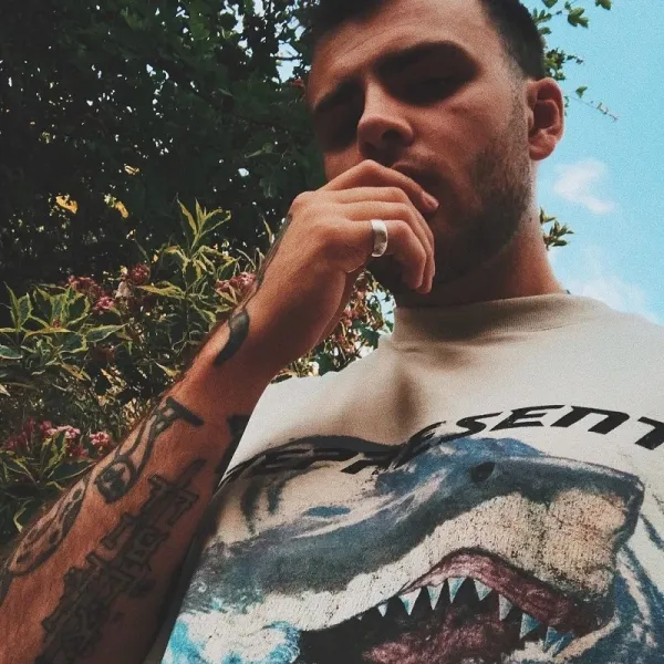 Represent Shark Graphic Oversized T-Shirt Beige - 52