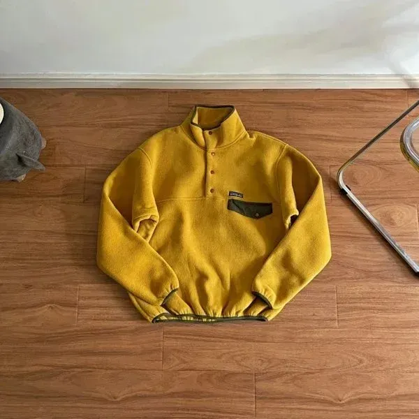 Patagonia Synchilla Snap-T Fleece Pullover Yellow Outerwear - 1