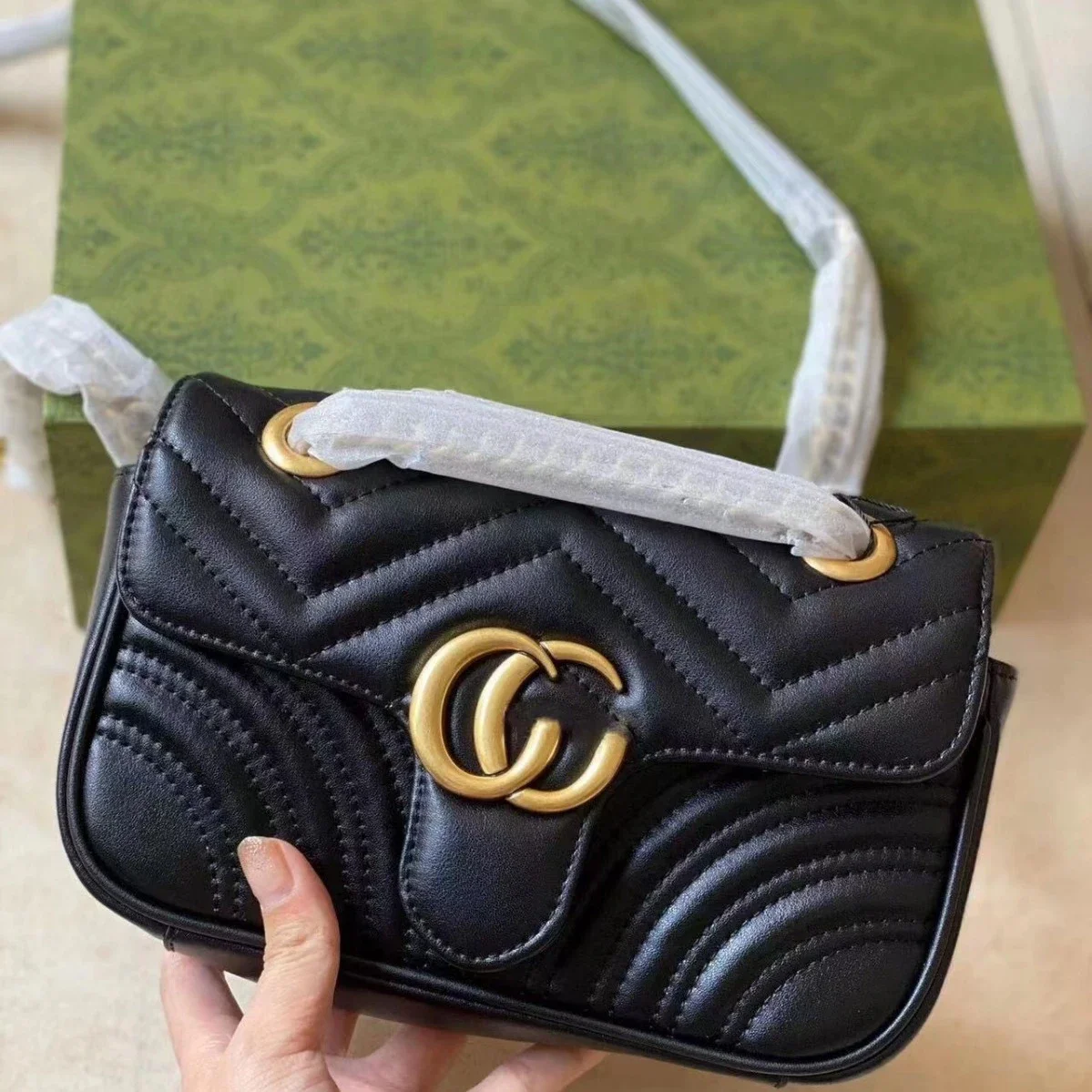 GUCCI bag-1 (1 Color )