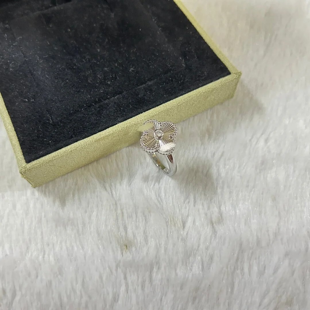 Van Cleef & Arpels ring-2