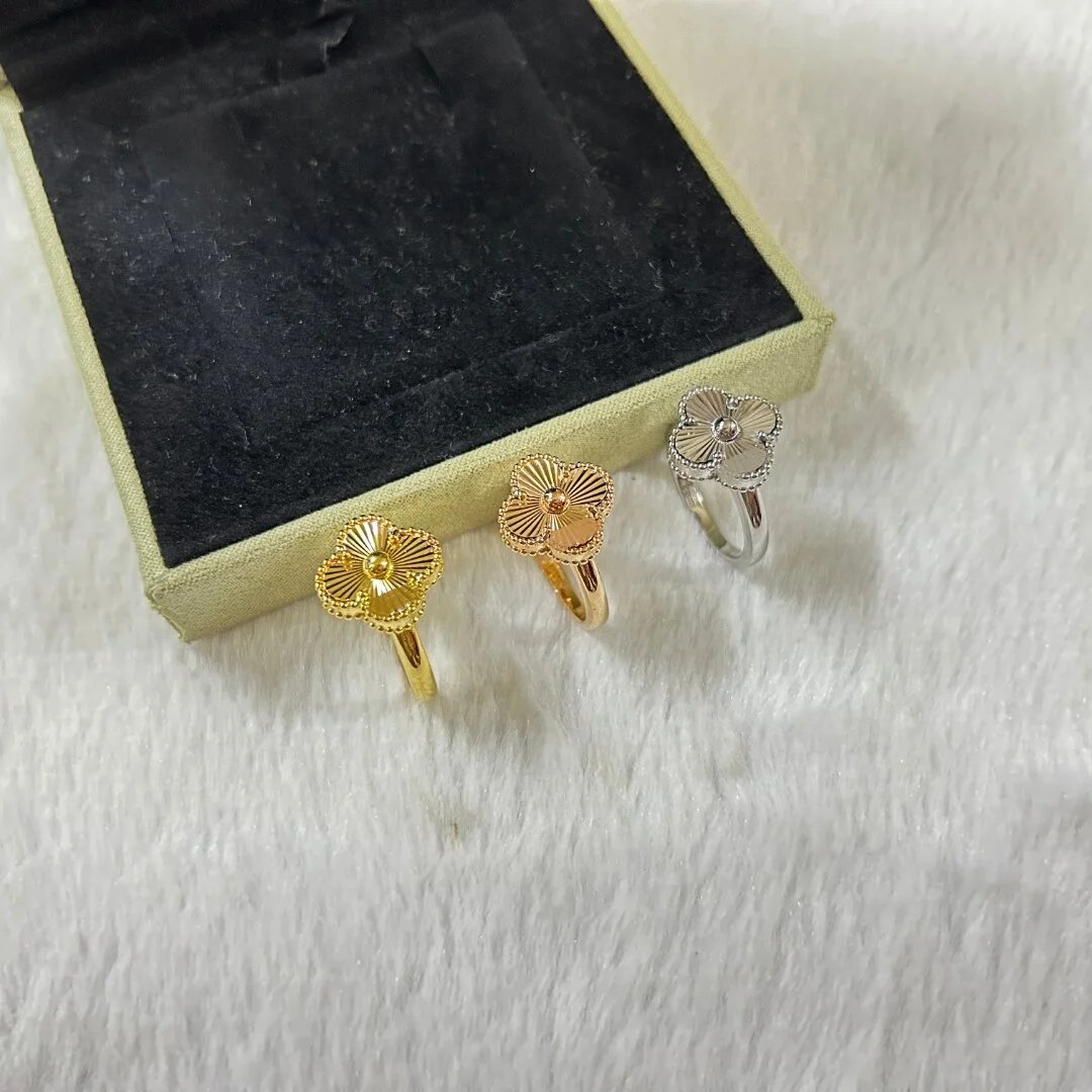 Van Cleef & Arpels ring-2