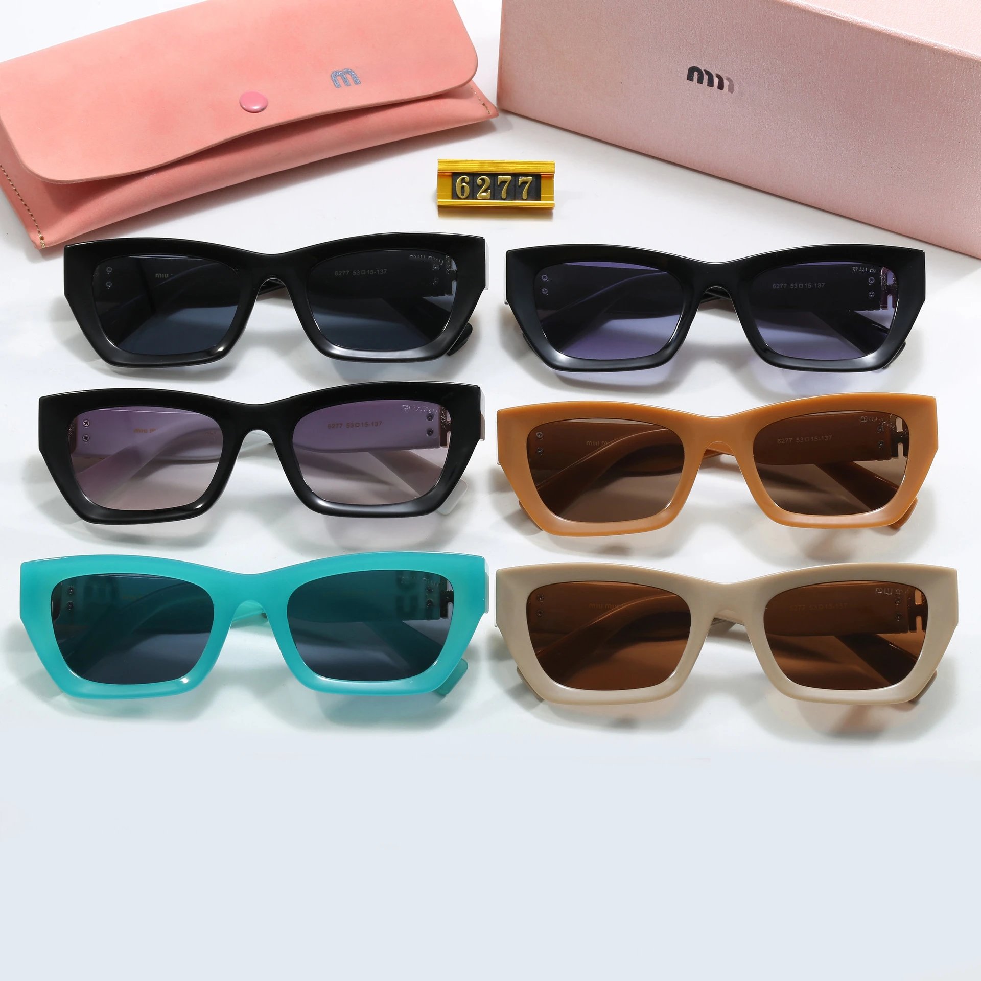 MIU MIU Sunglasses