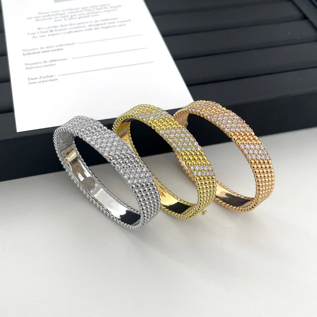 Van Cleef & Arpels Bracelets-4 – QC photos preview | CnFans  | 7583288140