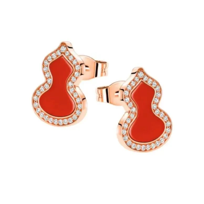 Qeelin earrings