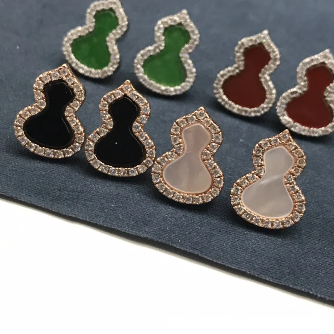 Qeelin earrings (1 Colors)