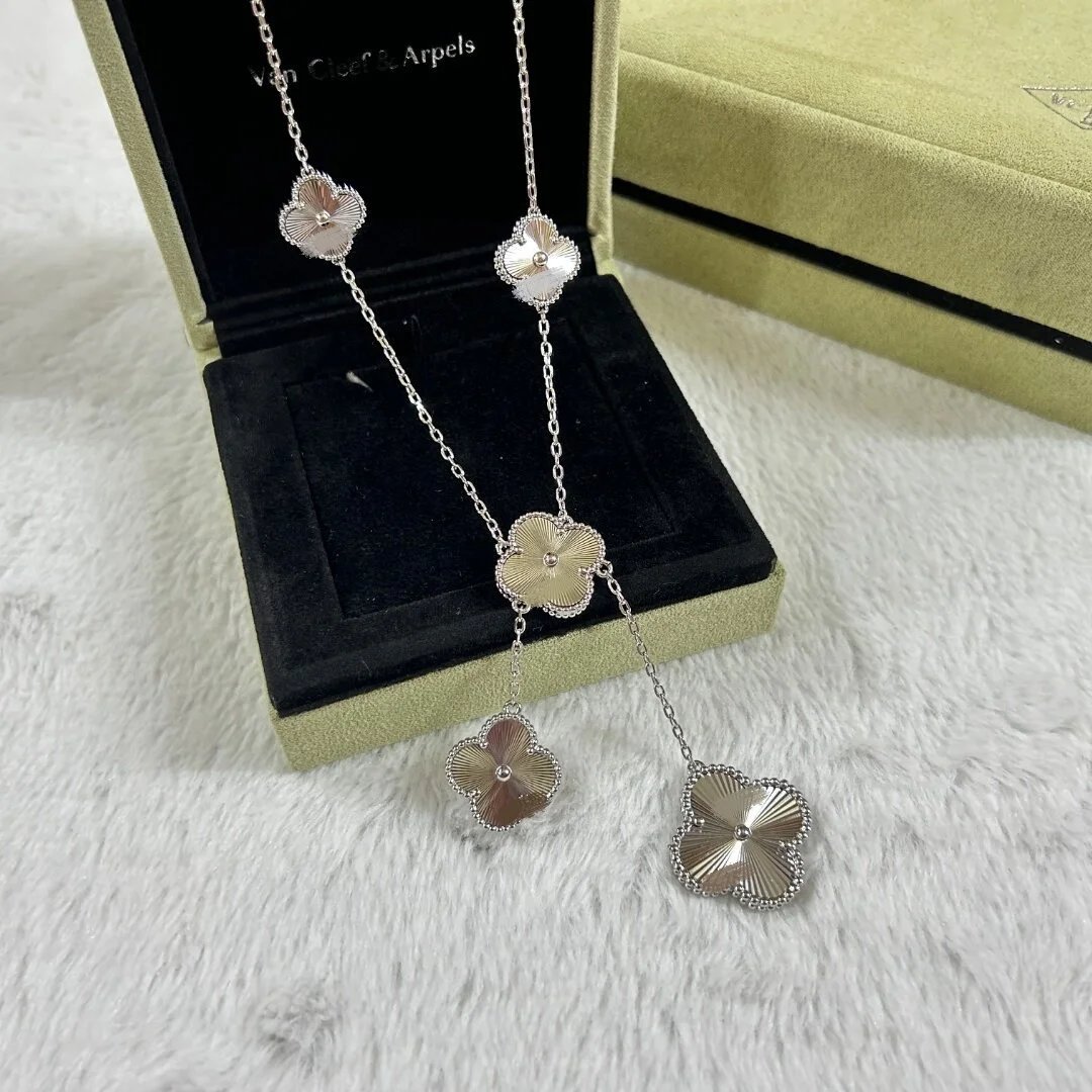 Van Cleef & Arpels necklace