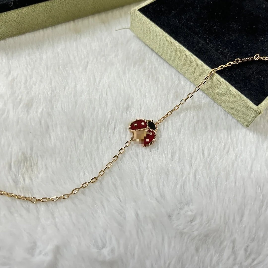 Van Cleef & AMIRIRIpels EARRING-1