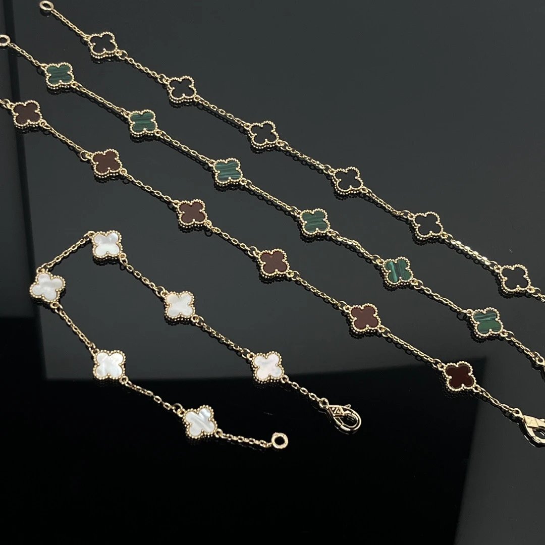 Van Cleef & Arpels Bracelets-5