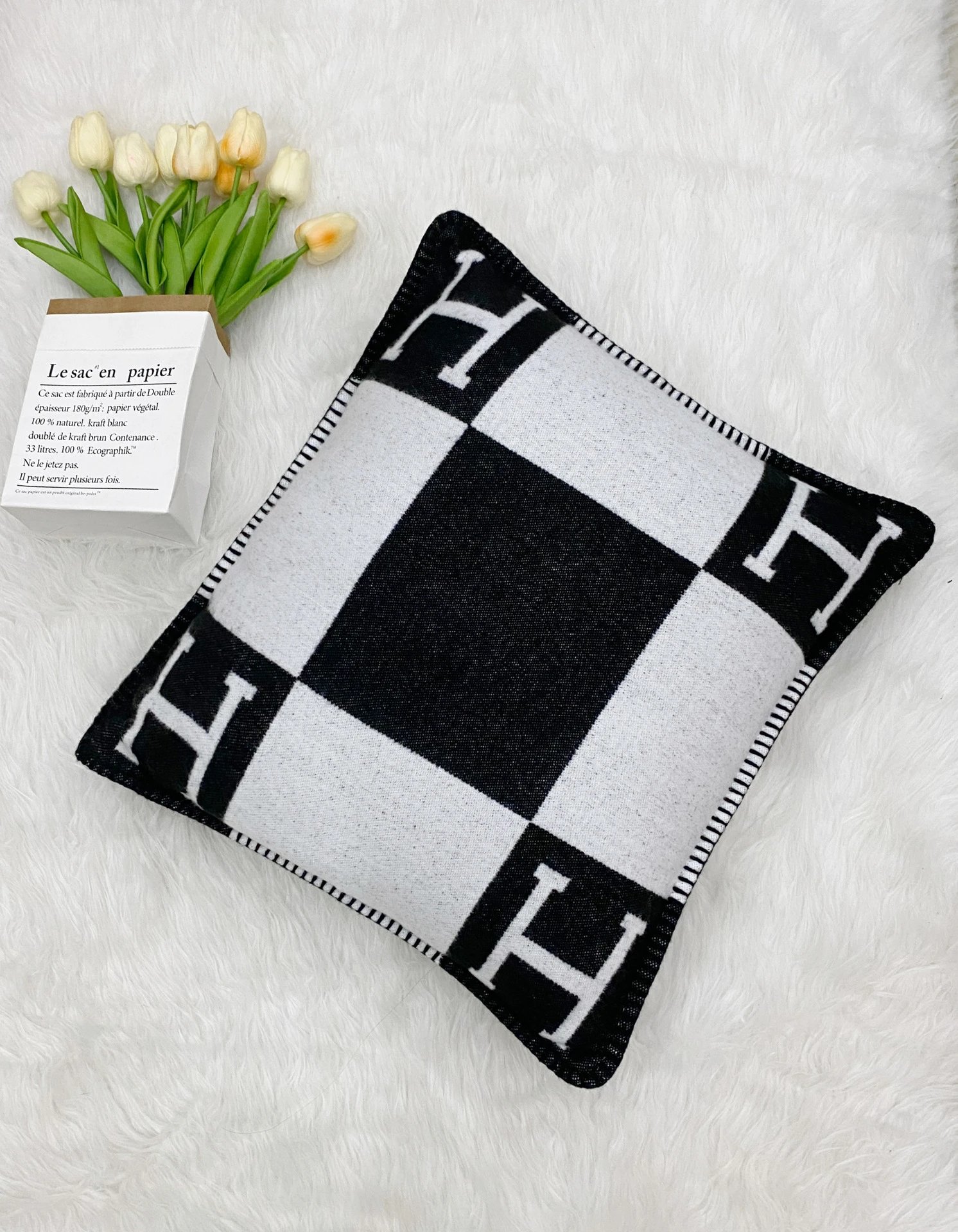 HERaucohouse metallicaES Pillow-1807