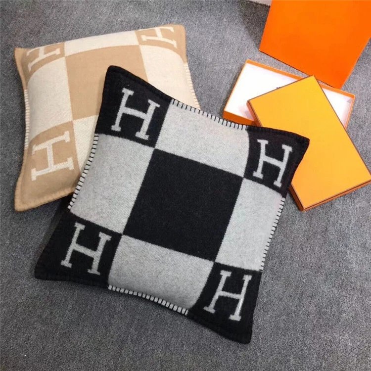 HERaucohouse metallicaES Pillow-3