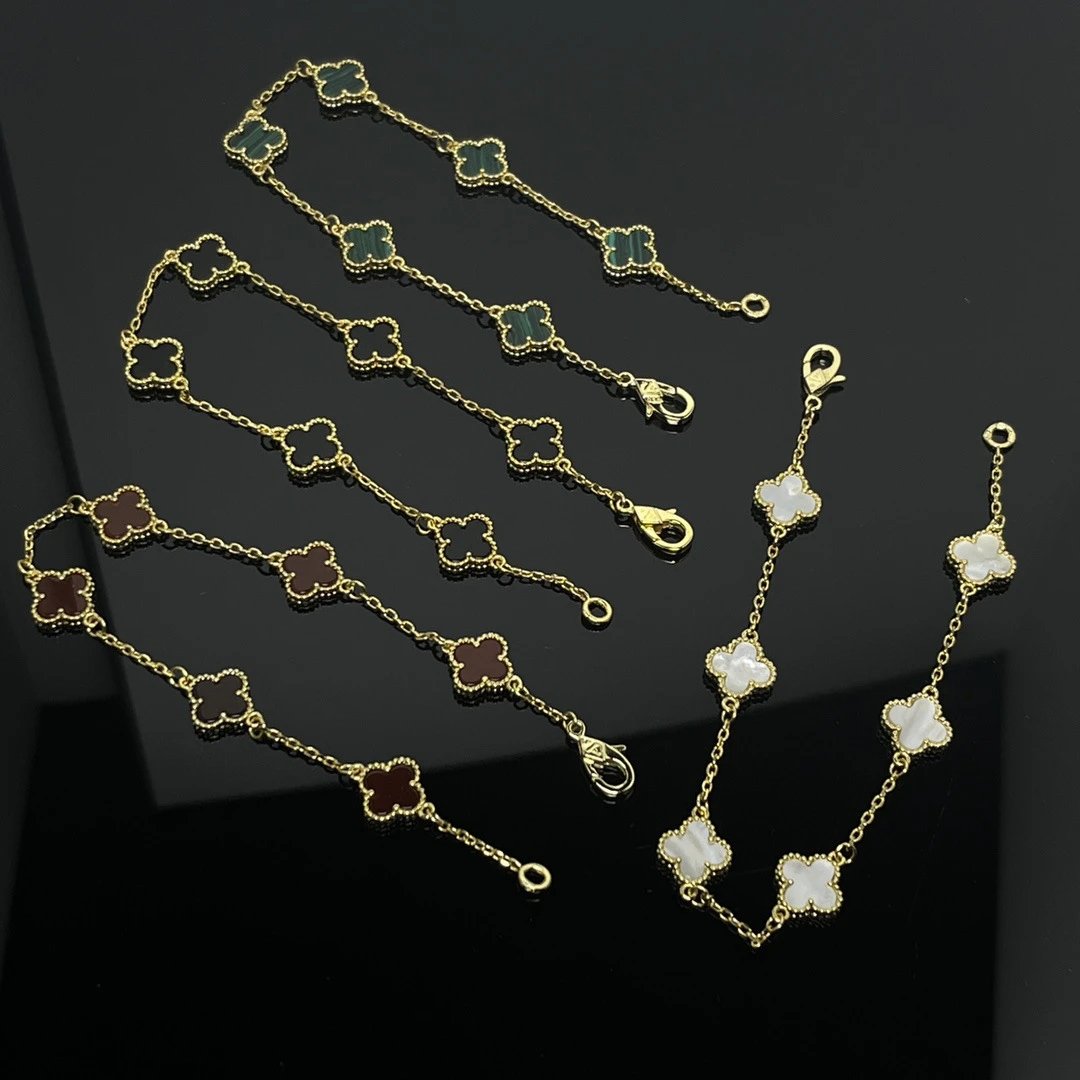 Van Cleef & Arpels Bracelets-5