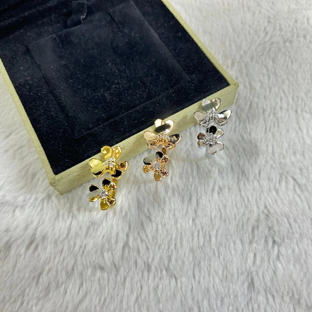 Van Cleef & Arpels ring