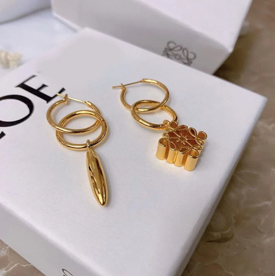 LOEWE earrings (1 Color)