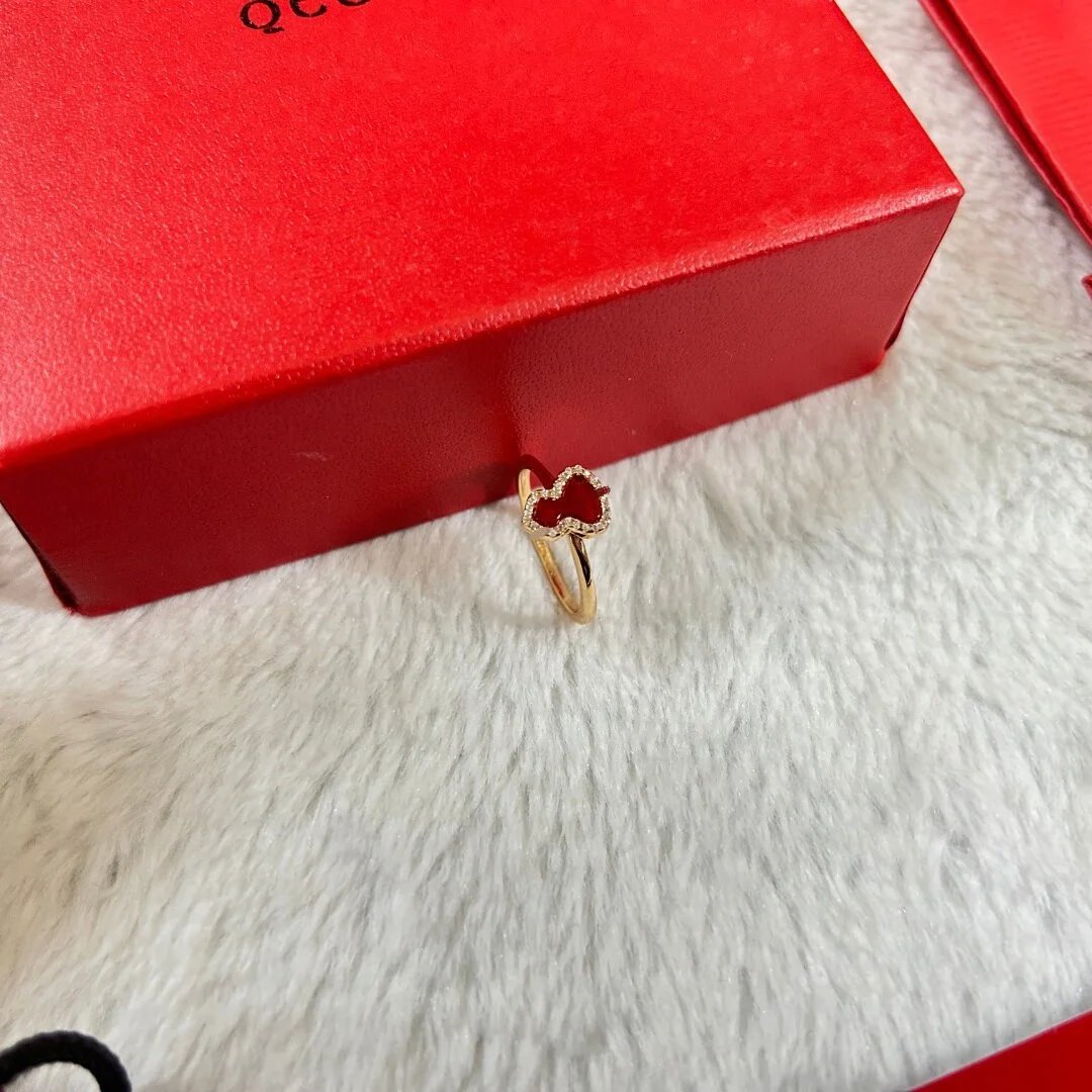 Qeelin ring