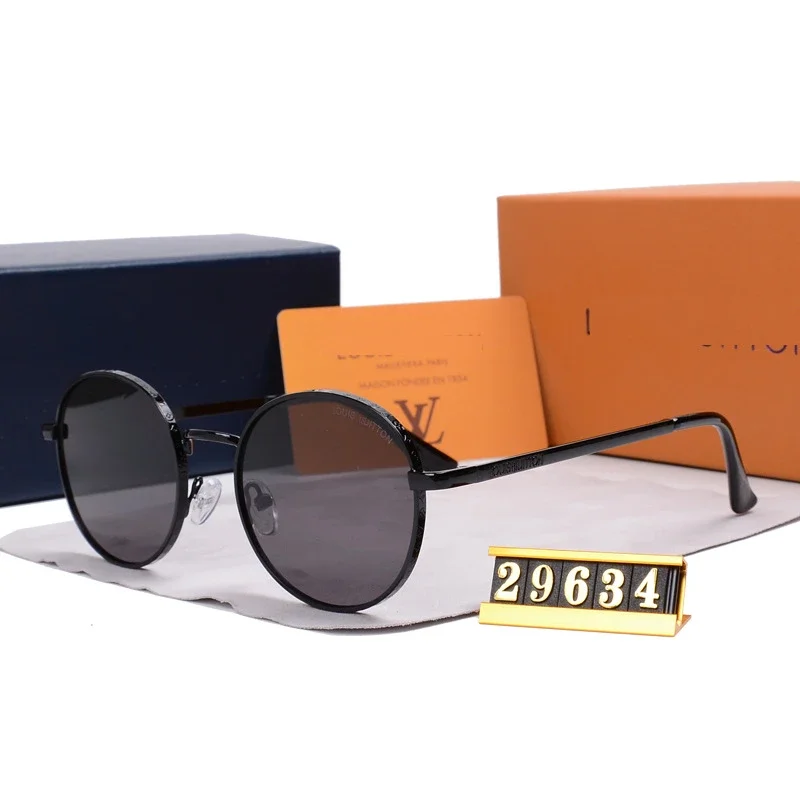 LOUIS VUITTON Sunglasses (1 Color)