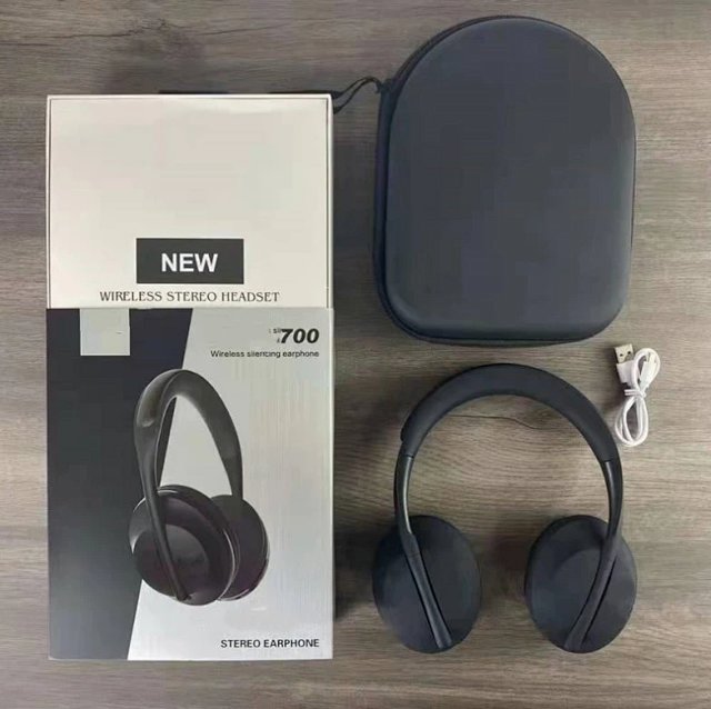 ElectronicBose TrendyHub Wireless 700 Gradient Headphones