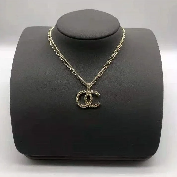 CHANEL necklace (1 Color)