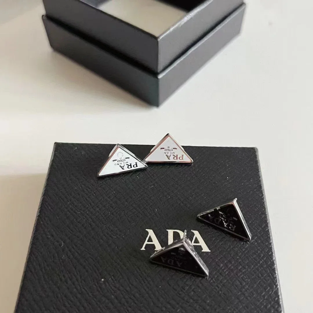 PRADA earrings (2 Color)