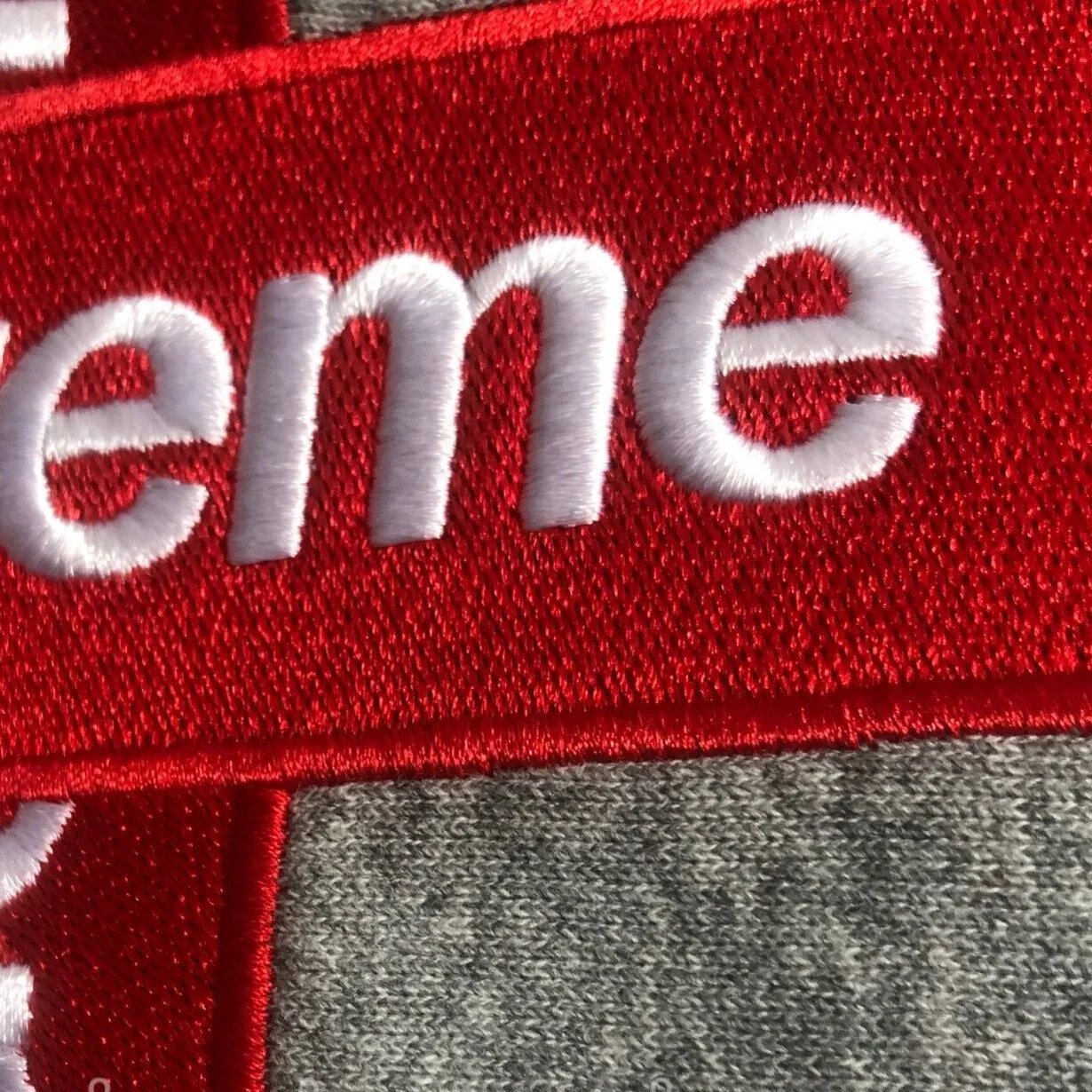 Supreme hoodie