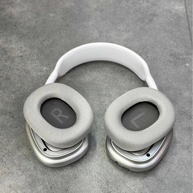 ElectronicBeats Neon Yellow Noise Cancelling Earphones