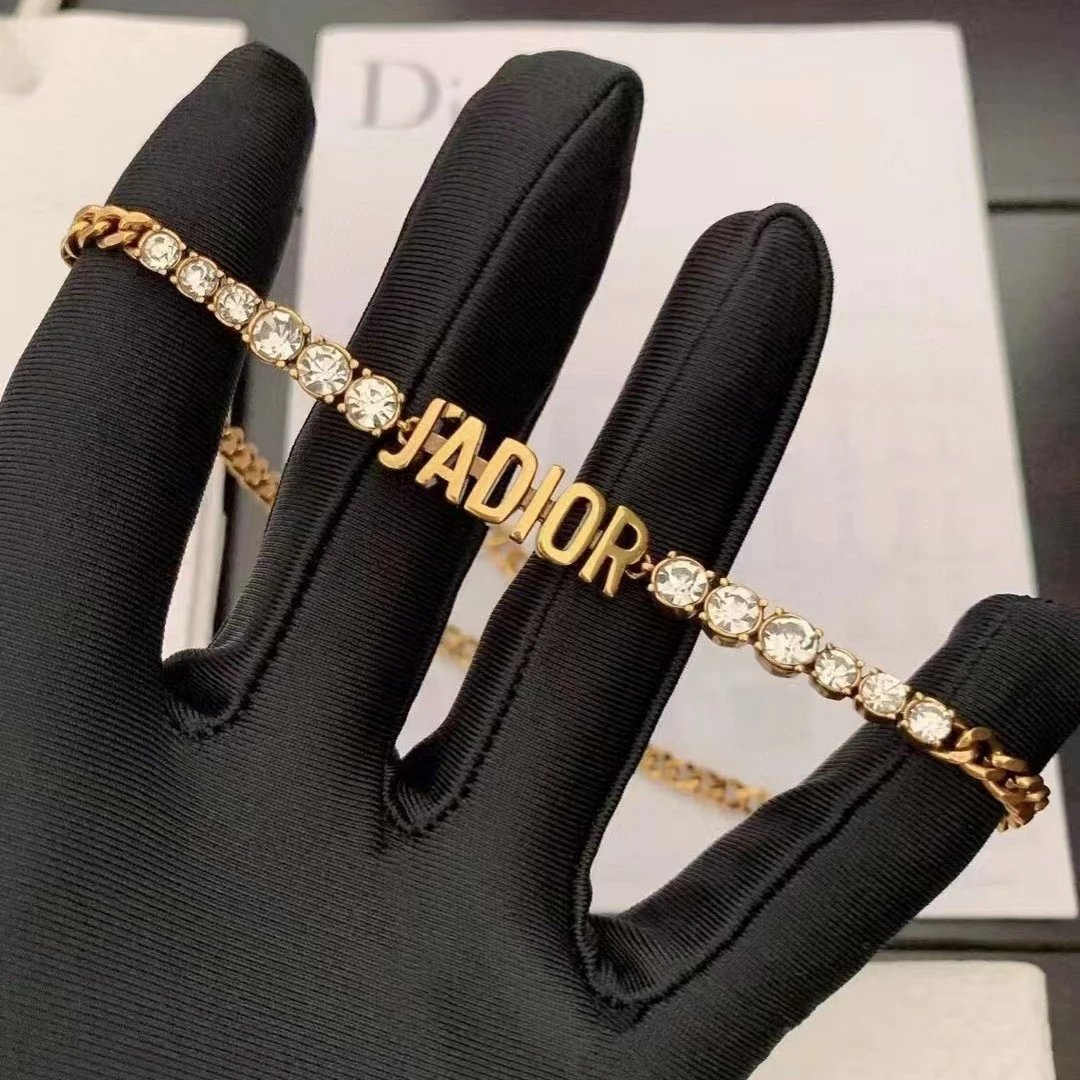 Dior necklace-12
