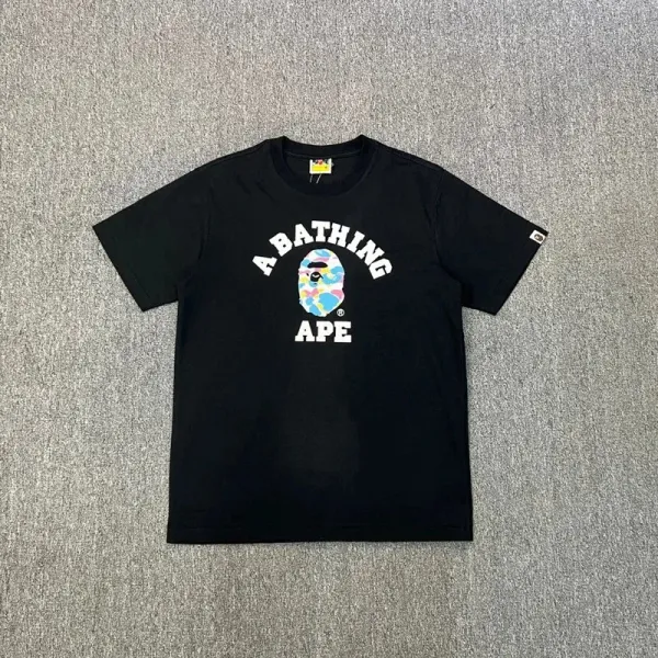 A Bathing Ape Color Camo猿人头印花黑色T恤 - 1