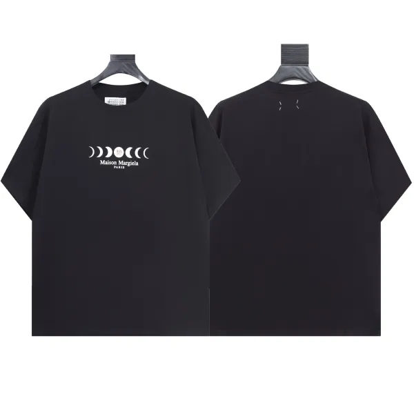 Maison Margiela Moon Phase Graphic Black T-Shirt - 1