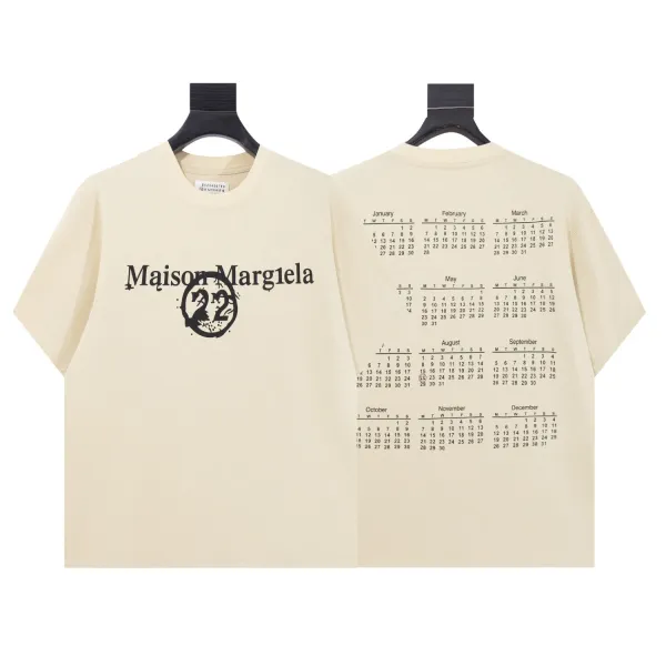 Maison Margiela 22 Calendar Print Beige T-Shirt - 1