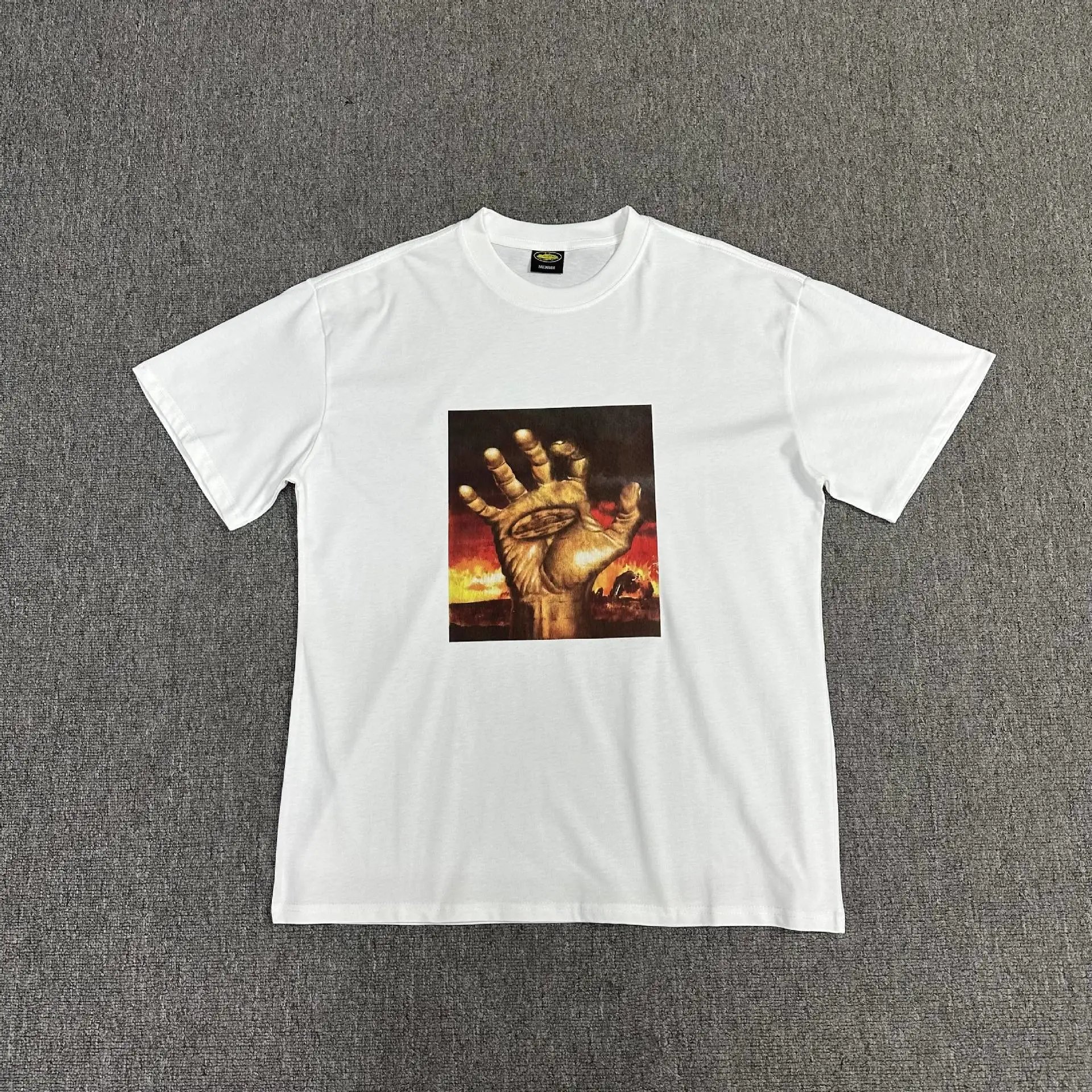 Corteiz Devil Island Logo T-Shirt photo 5