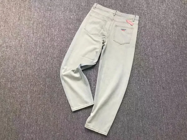 Supreme × Levi’s 501® Light Wash Jeans - 1
