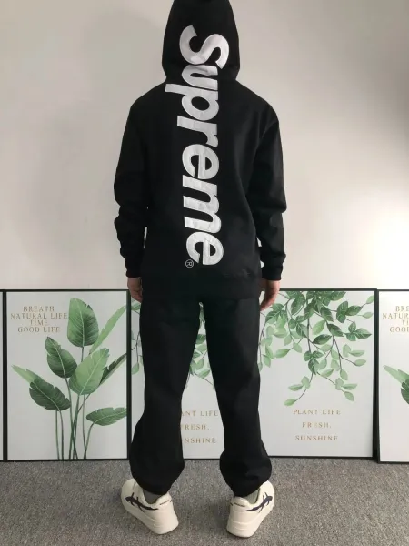 Supreme × Levi’s 501® Light Wash Jeans - 9