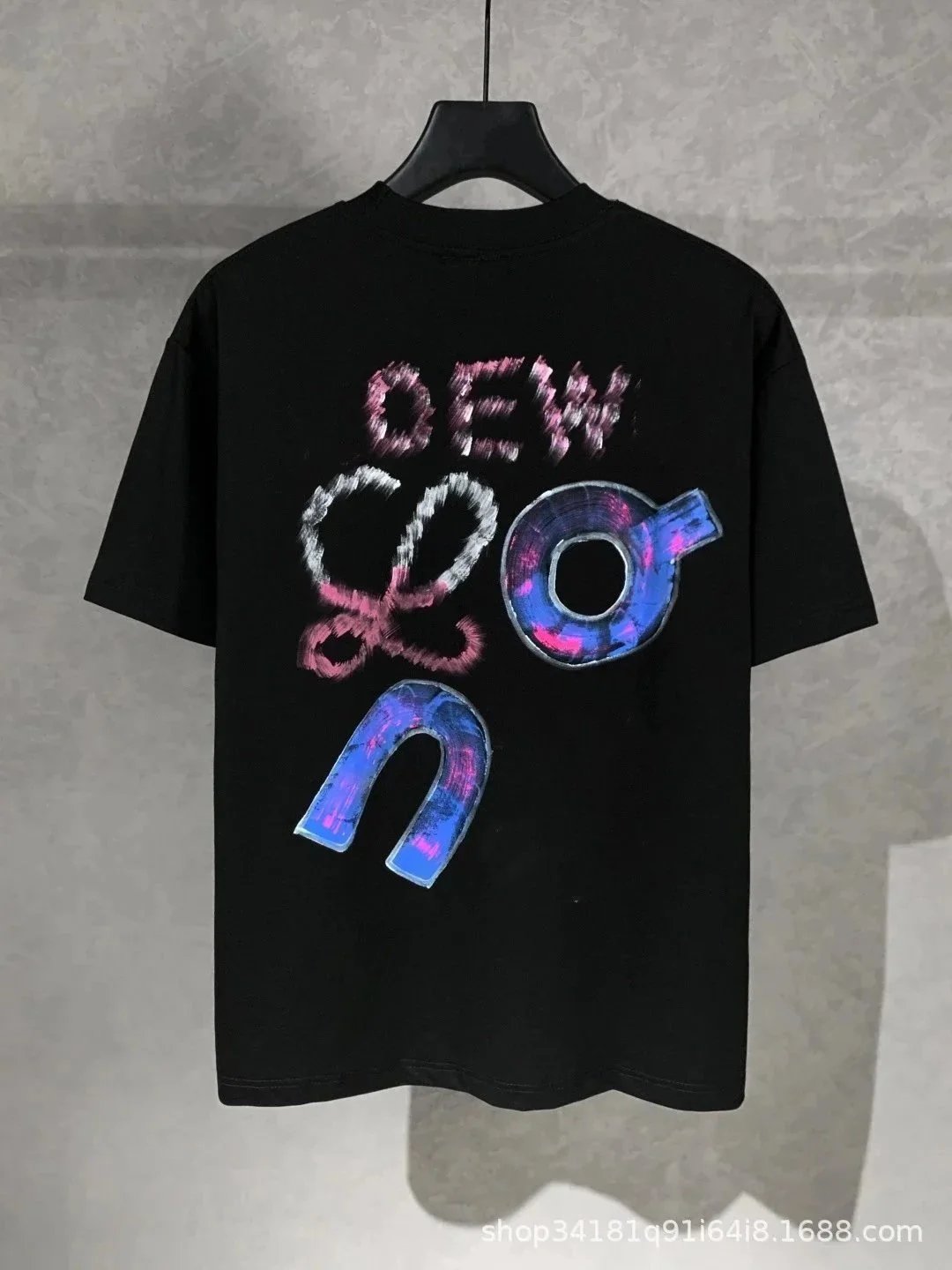Hand-Draw Logo Crew Neck T-Shirt photo 6