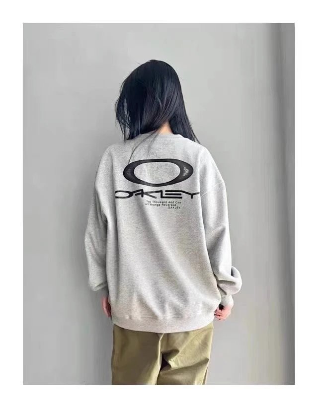 Oakley Embroidered Crewneck Sweatshirt photo 3