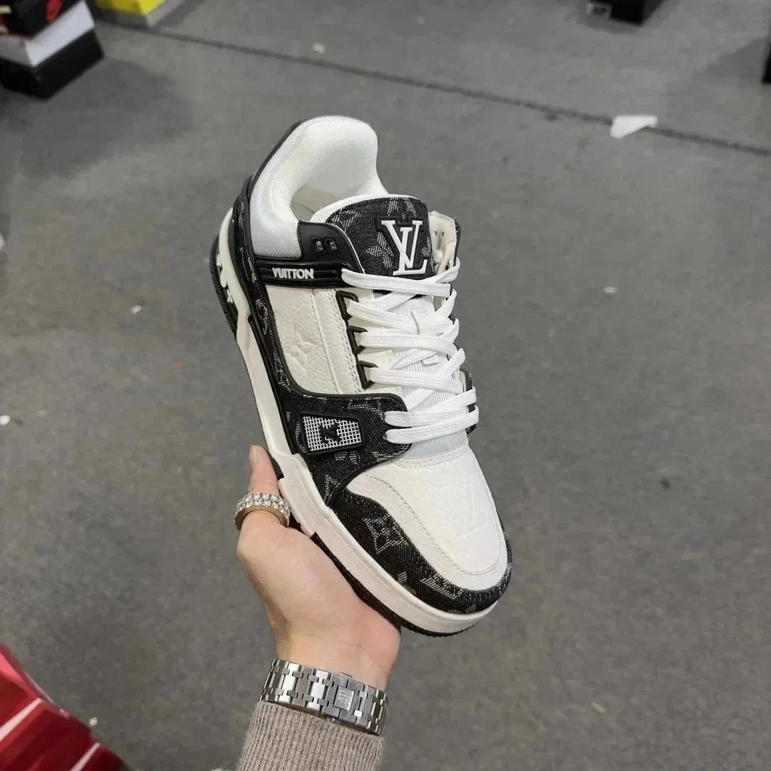 C-L Version Casual Sneakers Premium Edition 031