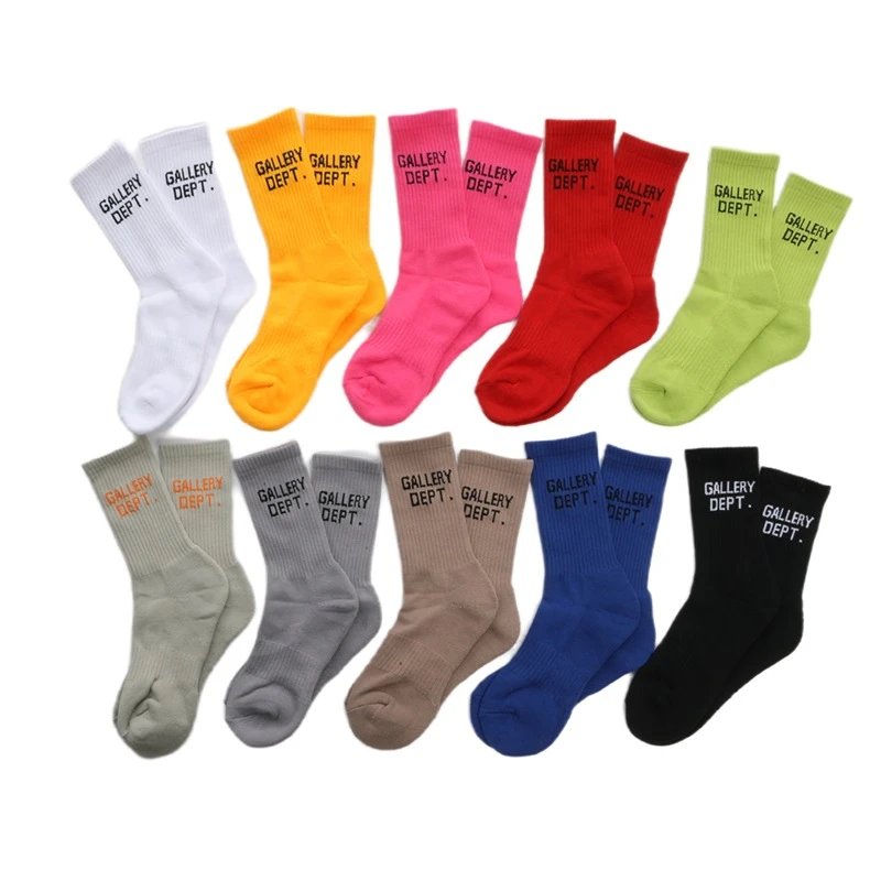 GDVE High Street Autumn Winter Graffiti Letter Solid Color Couple Fashion Socks Dept21 Mid-Calf Socks