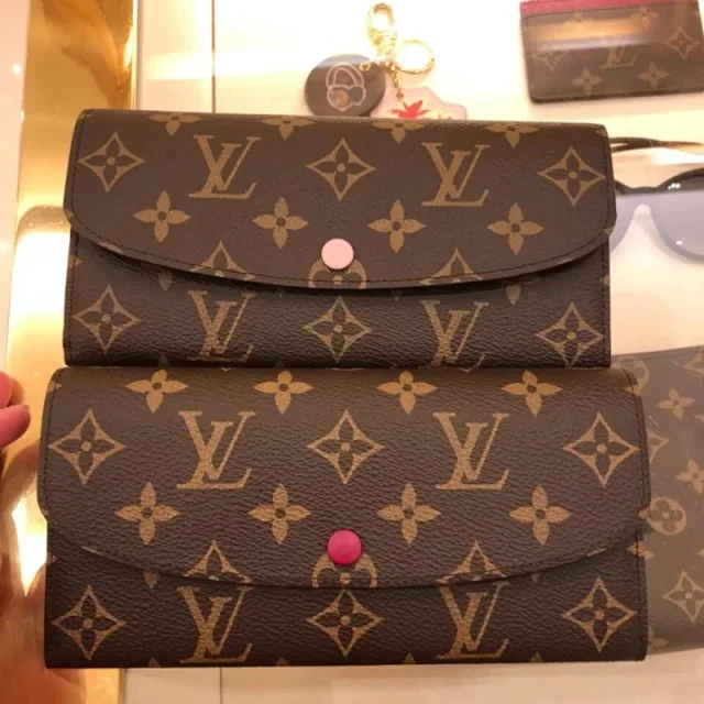 Louis Vuitton Wallets & Card Holders Monogram snap wallet with slots product detail image 1